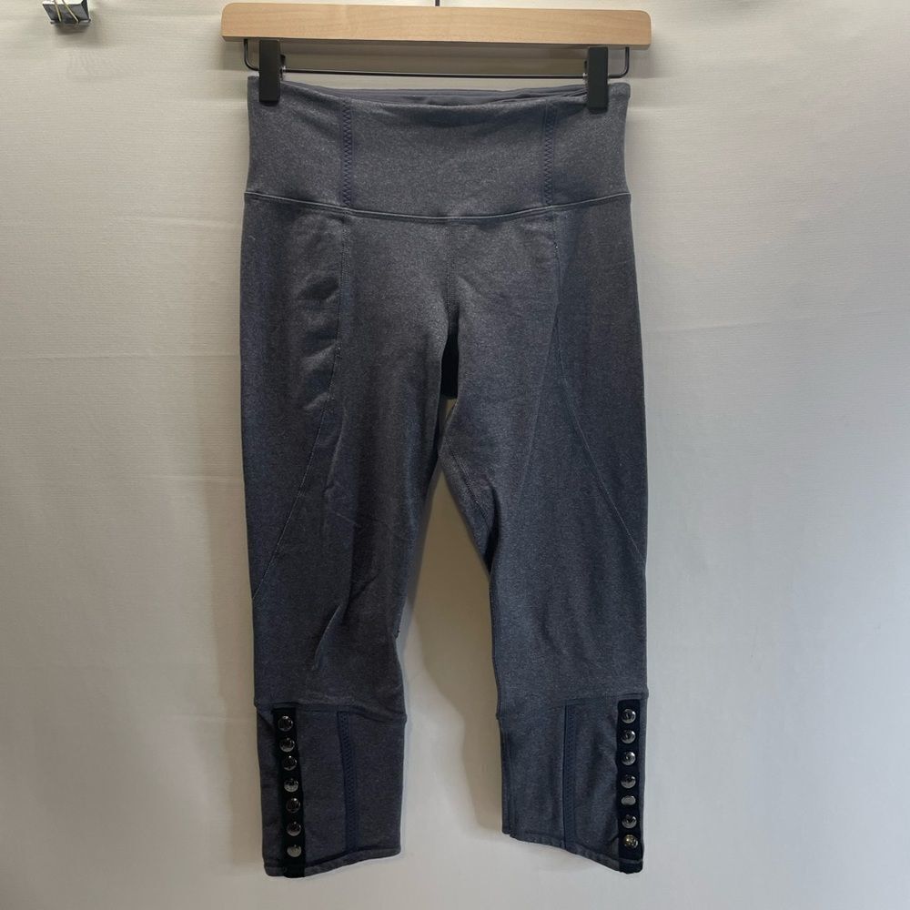 Lululemon Snap Me Up Grey Cropped Leggings Size 6
